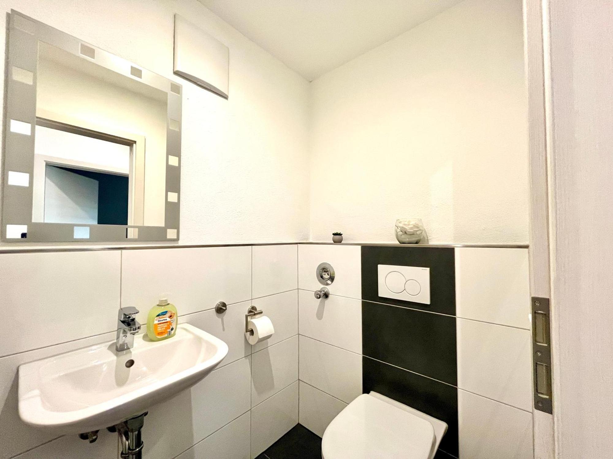 Ferienwohnung Moseltraum, 1-6 Pers, Mit 3 Schlafzimmer Und Panoramabalkon Müden Exterior foto